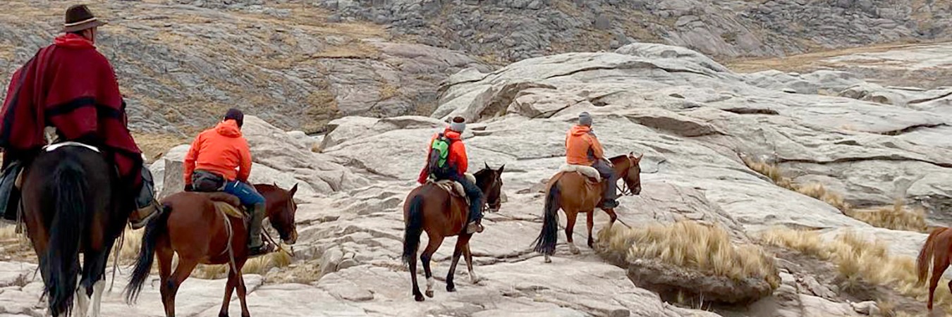 Cerro Negro  Trekking y Cabalgata | Acampar Trek
