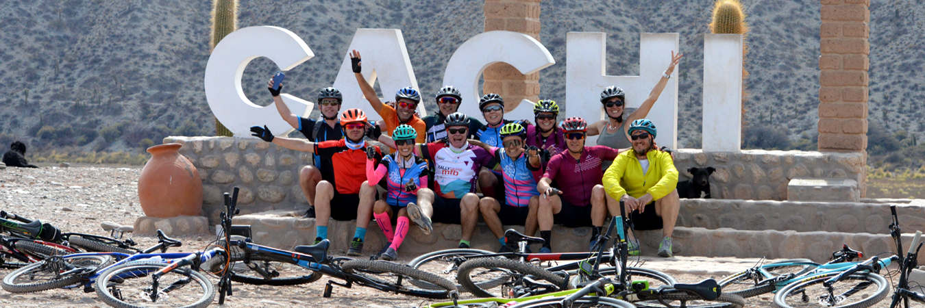 Vuelta  a los Valles Calchaquíes | Acampar Trek