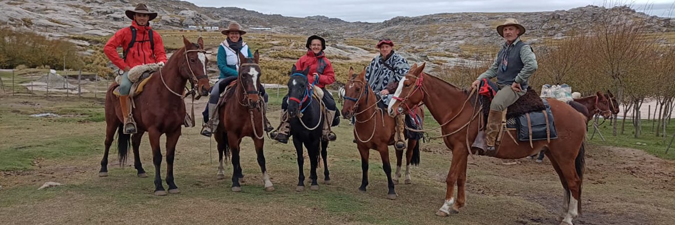 Champaquí Cabalgata y Trekking | Acampar Trek